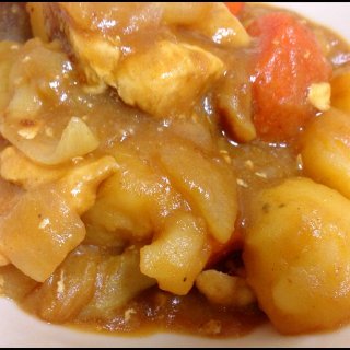 とり肉じゃがの残りをカレー煮にしてみた。
