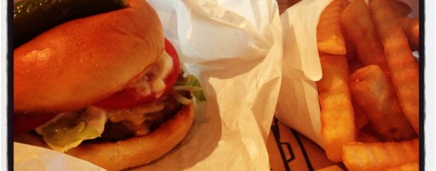 Johnnys Jawaiian Burger