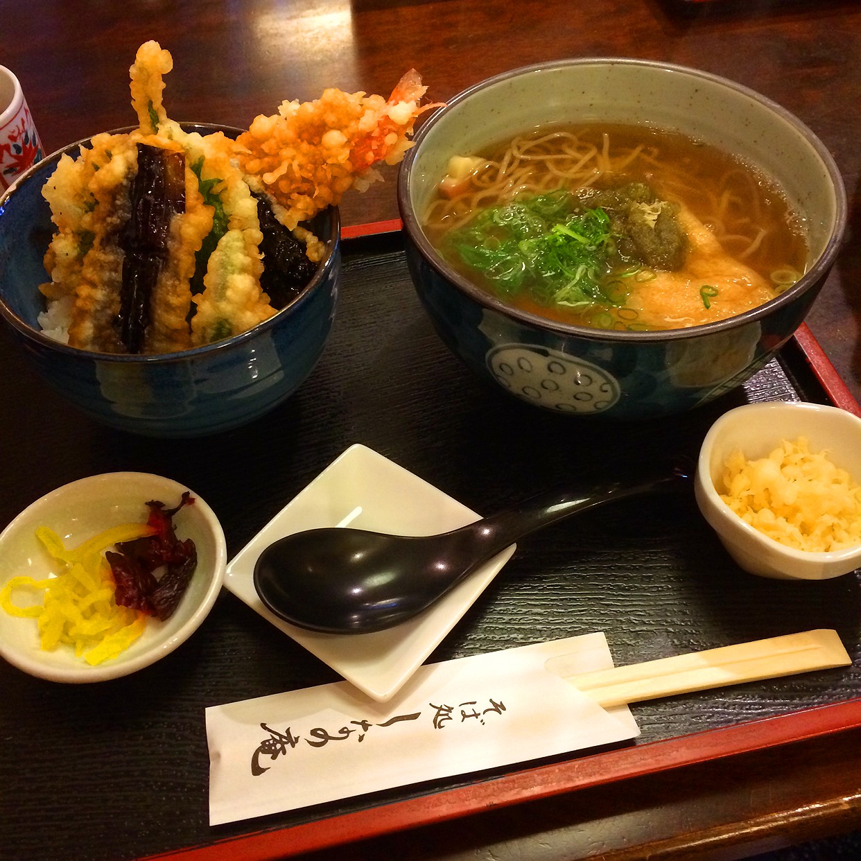 し なの 庵