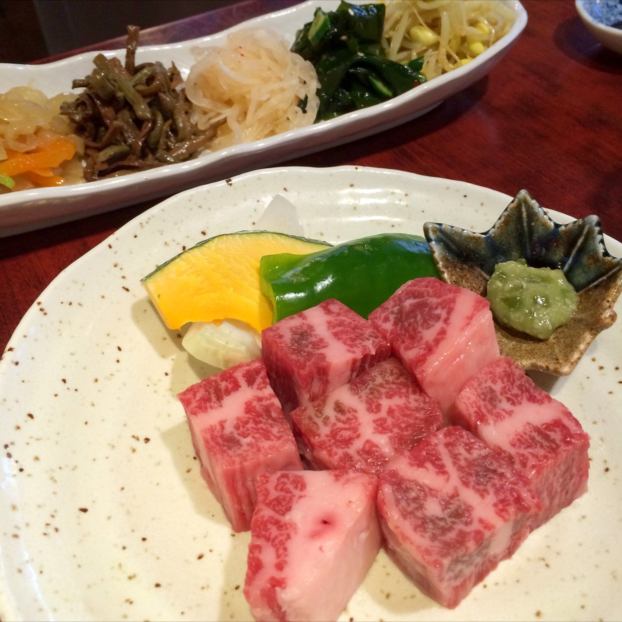 焼肉 飯店 こぶた