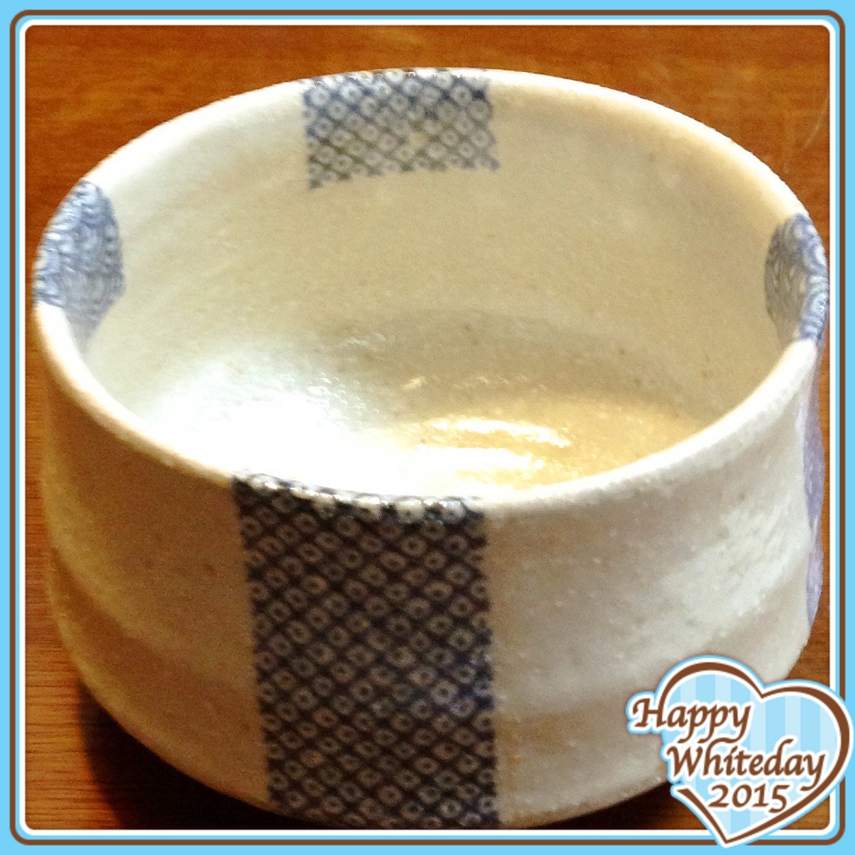 ついに買ってしまった抹茶用の茶碗。素人なのに形から入るという癖がここでも…orz
さて、これから祖母に教わるとするか（笑）