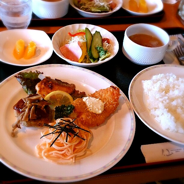 芸北オークガーデン レストラン仙水(広島県その他/和食