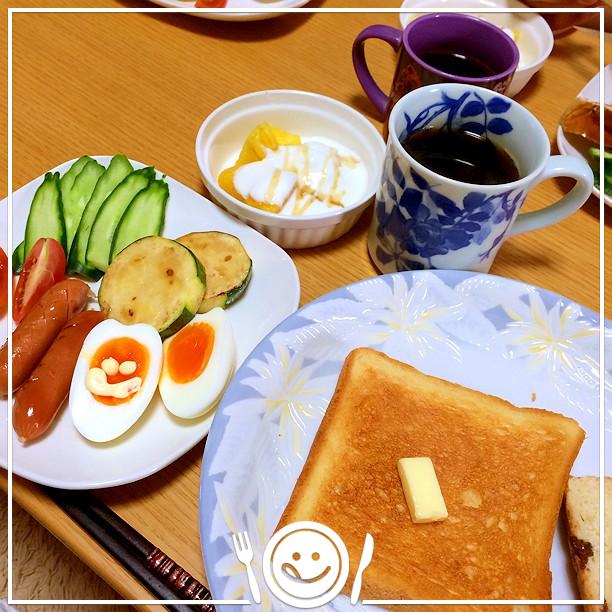 昨日は楽しかったなぁ♥︎ちょっと胃が二日酔い、かな？（笑）

さて！今日はお休み‼︎夕方に父と子どもたちと「思い出のマーニー」を見に行くことは決まっていますが、他はなにしよう？
子どもたちとのんびり目の朝ごはんしたらキビキビ家事片付けて遊ぶ計画立てようっと♫