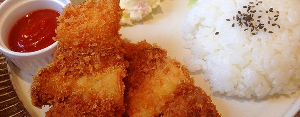 トナリカフェ