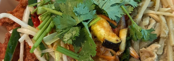 タイ国屋台式料理 スパイスMARKET