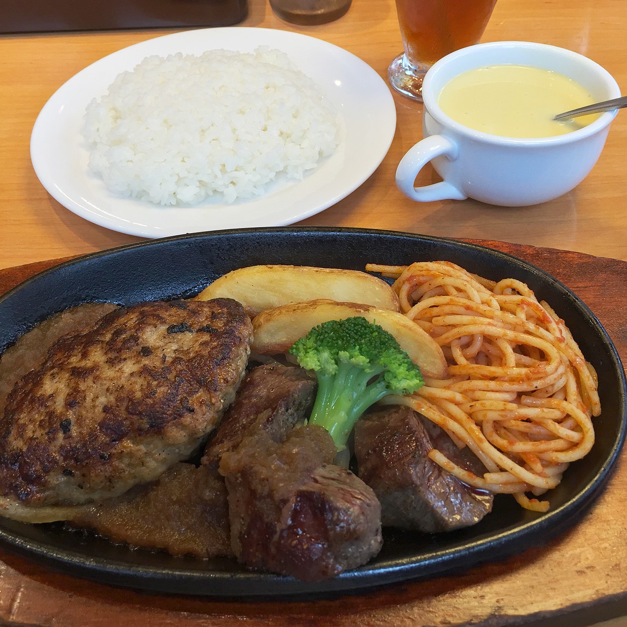 ステーキ宮 岐南店 洋食 の写真 ホットペッパーグルメ