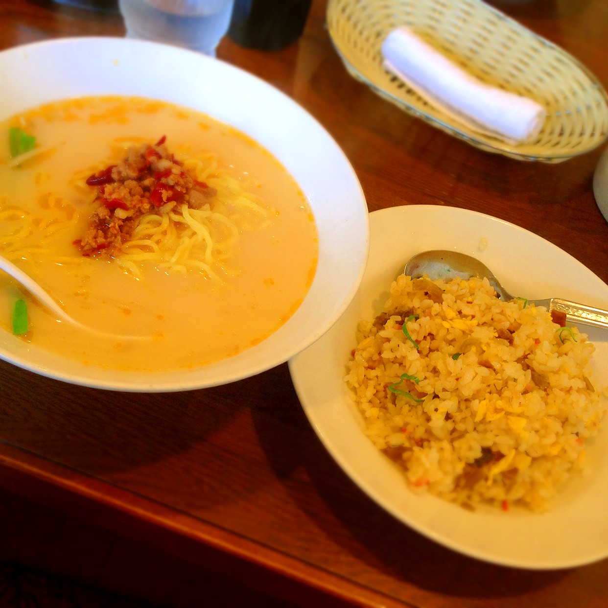 香 苑 名 西 店