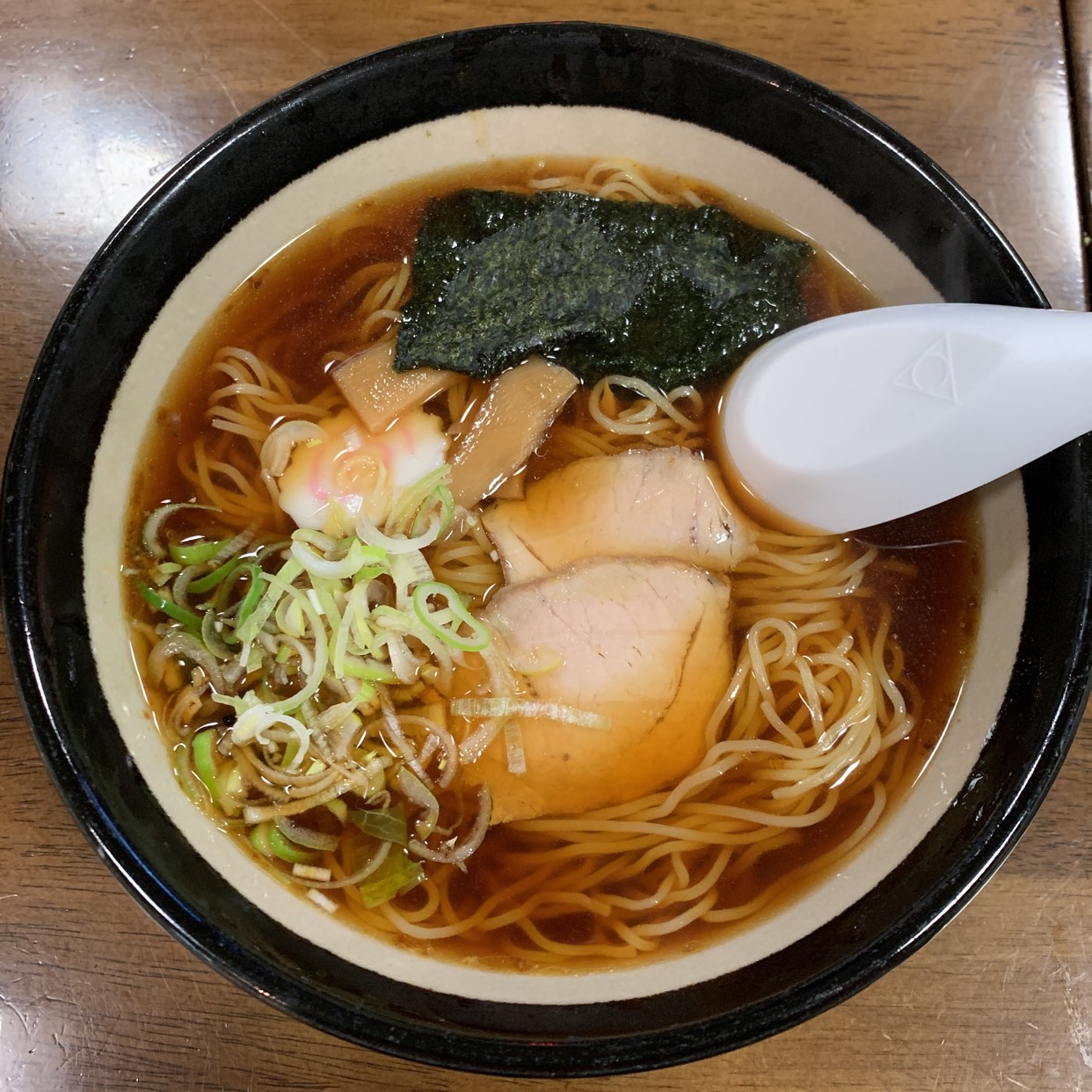 丸 源 食堂