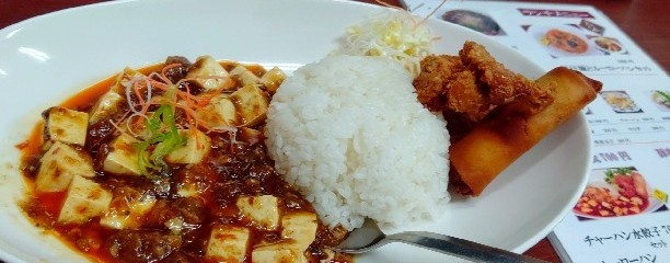 群ちゃん台湾牛肉麺 明石店