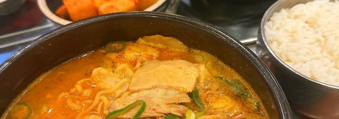 장독대 김치찌개(チャントッテキムチチゲ)