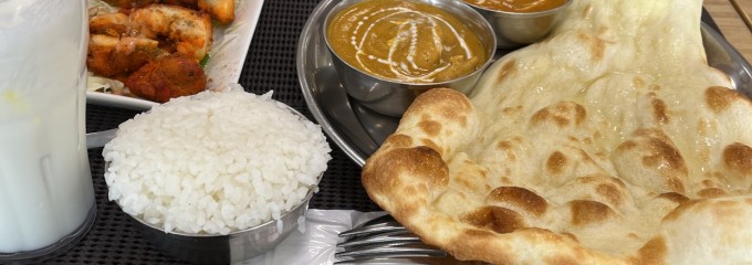 インドカレー＆ナン本格料理プルニマ