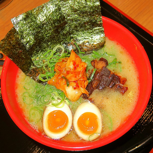 ラーメンたろう 三宮店(北野坂周辺/ラーメン) | ホットペッパーグルメ