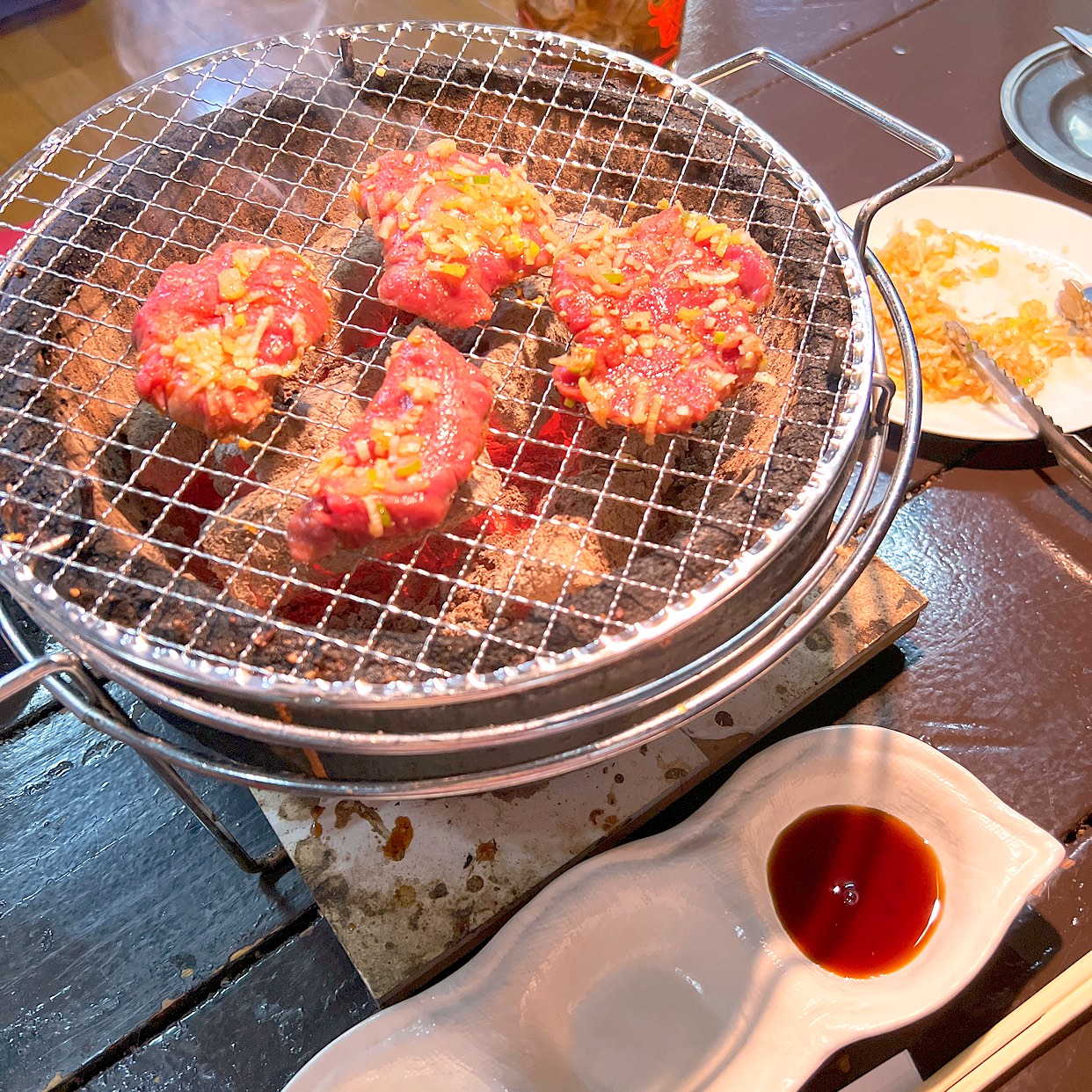 焼肉 炭焼 煙火