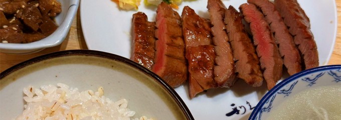 牛たん炭焼 利久 Pasar蓮田店