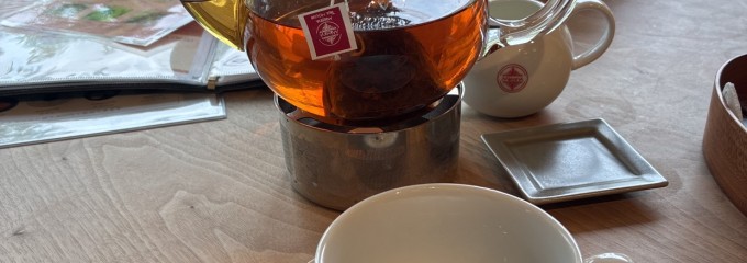 ロージーティーハウスよっかいち ムレスナティーの紅茶専門店