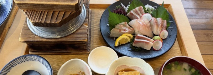 炊きたてごはん食堂 こめやさかなや フレスポジャングルパーク店