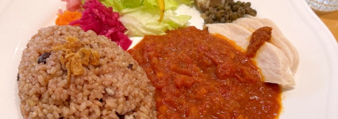 ヴィザヴィ薬院店