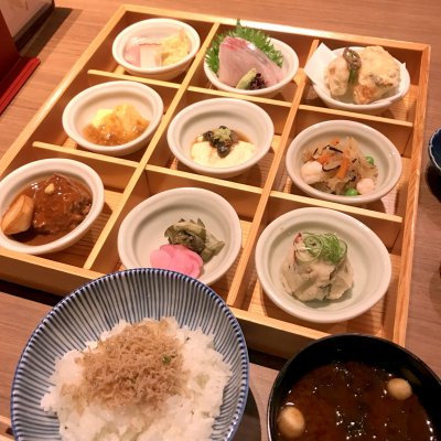 京おばんざい お茶屋bar 豆まる 東京 日本橋 大手町 二重橋前 懐石 割烹