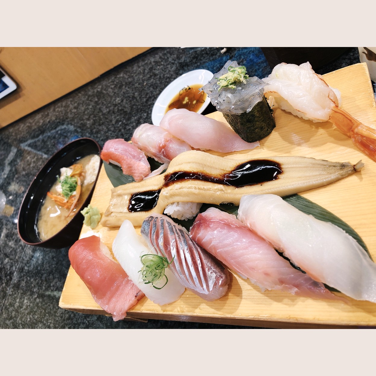 沼津魚がし鮨流れ鮨 御殿場店 和食 の写真 ホットペッパーグルメ