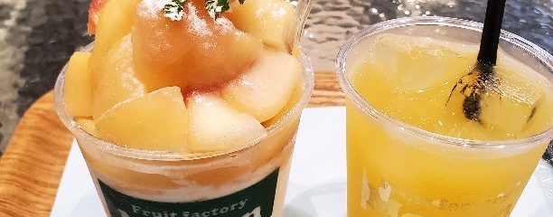 フルーツ ファクトリー モーン リバーウォーク店