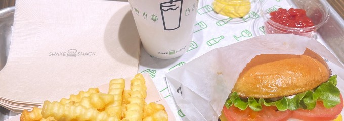 SHAKE SHACK (シェイクシャック)  阪神梅田店