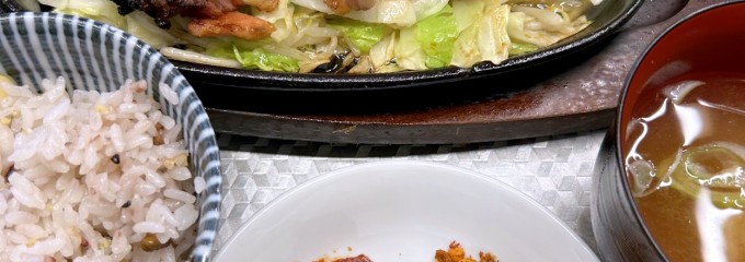 鶏ももにんにくスパイス焼 もも吉