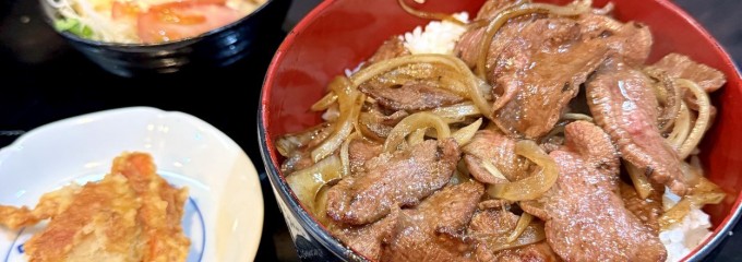 ヤキニクイザカヤ タツマ