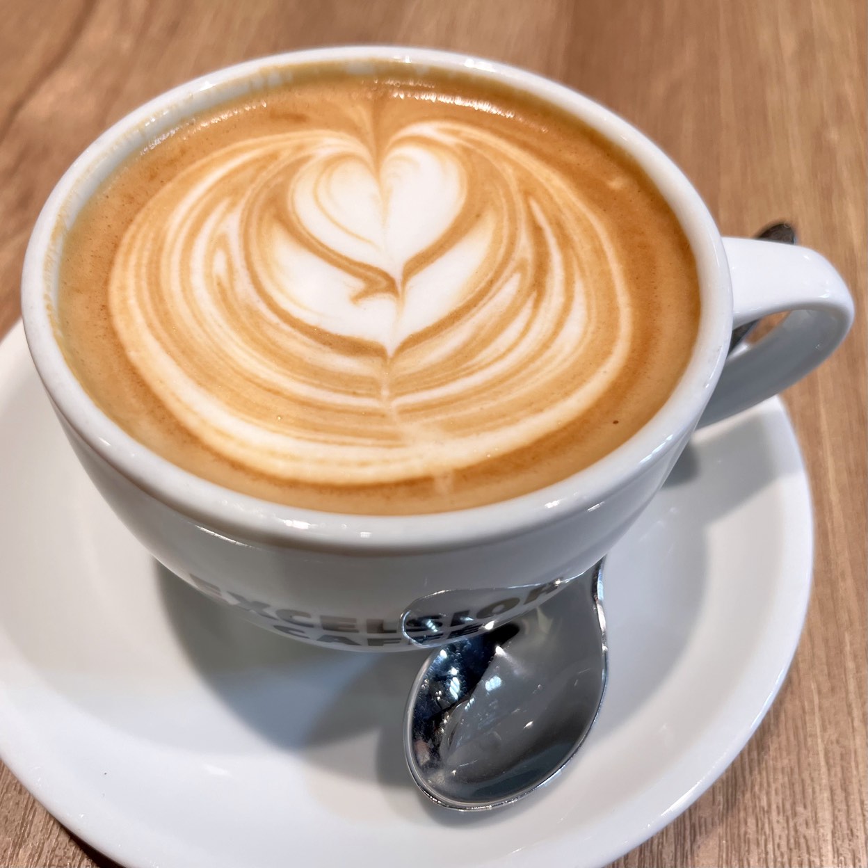 スターバックス・コーヒー 神田駅前店(神田/カフェ・スイーツ) | ホットペッパーグルメ