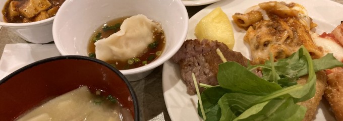 ワールドダイニングシーダパレス