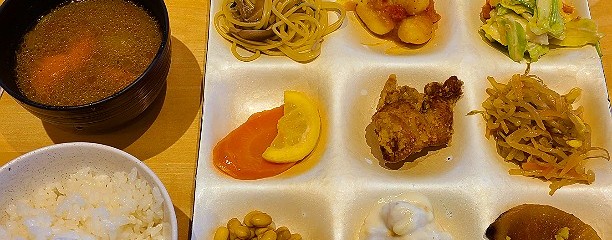 自然食バイキング はーべすと トリエ京王調布