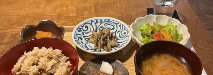 小さな食堂 山ひこ