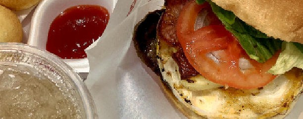 ヒカリ させぼ五番街店