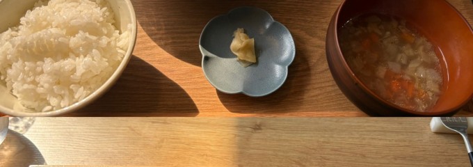 つるよし料理店 洋食と土鍋ご飯