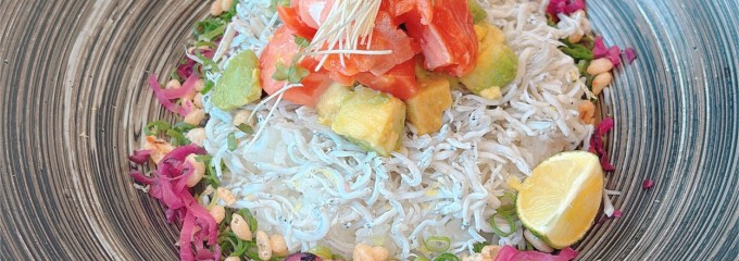 しらす食堂 じゃこ屋 七代目 山利 ニュウマン横浜