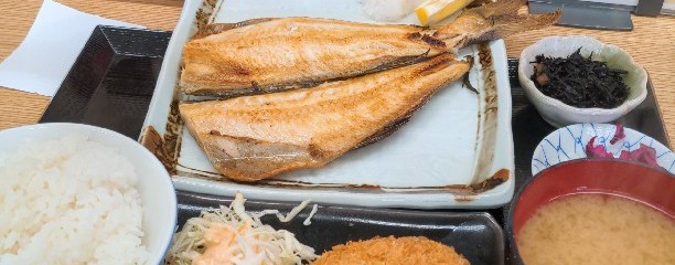 お食事処 日本亭