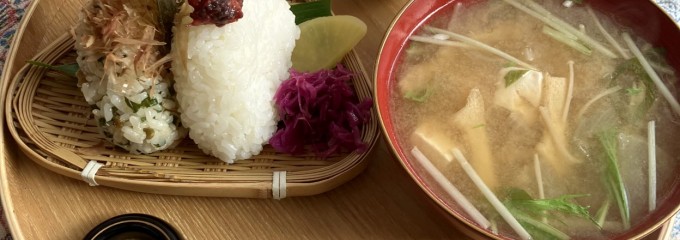 カミカ茶寮＋読林