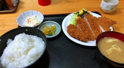 うめこまち 定食 食堂