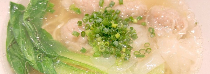 辛麺と手包み餃子 こるり