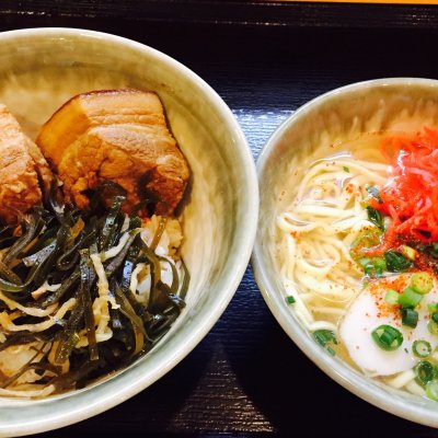沖縄そば やんばる 新宿 代々木 新宿西口駅 郷土料理