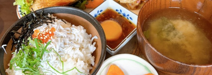 海沿いの キコリ食堂