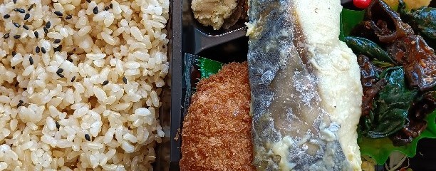 お弁当のかわの