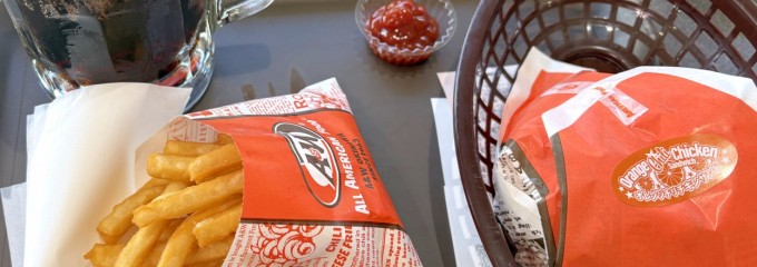 A&W 名護店