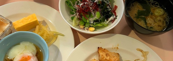 久米島カフェダイニング　STORAGE WORKS