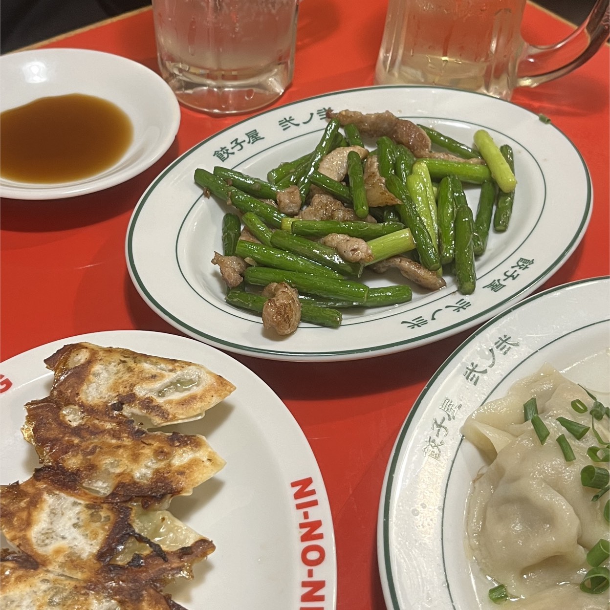 餃子 屋 弐 ノ 弐 川端 店