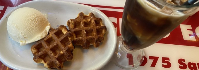 BLUE MOON CAFE 長楽寺店