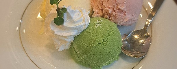 喫茶室 八十六温館