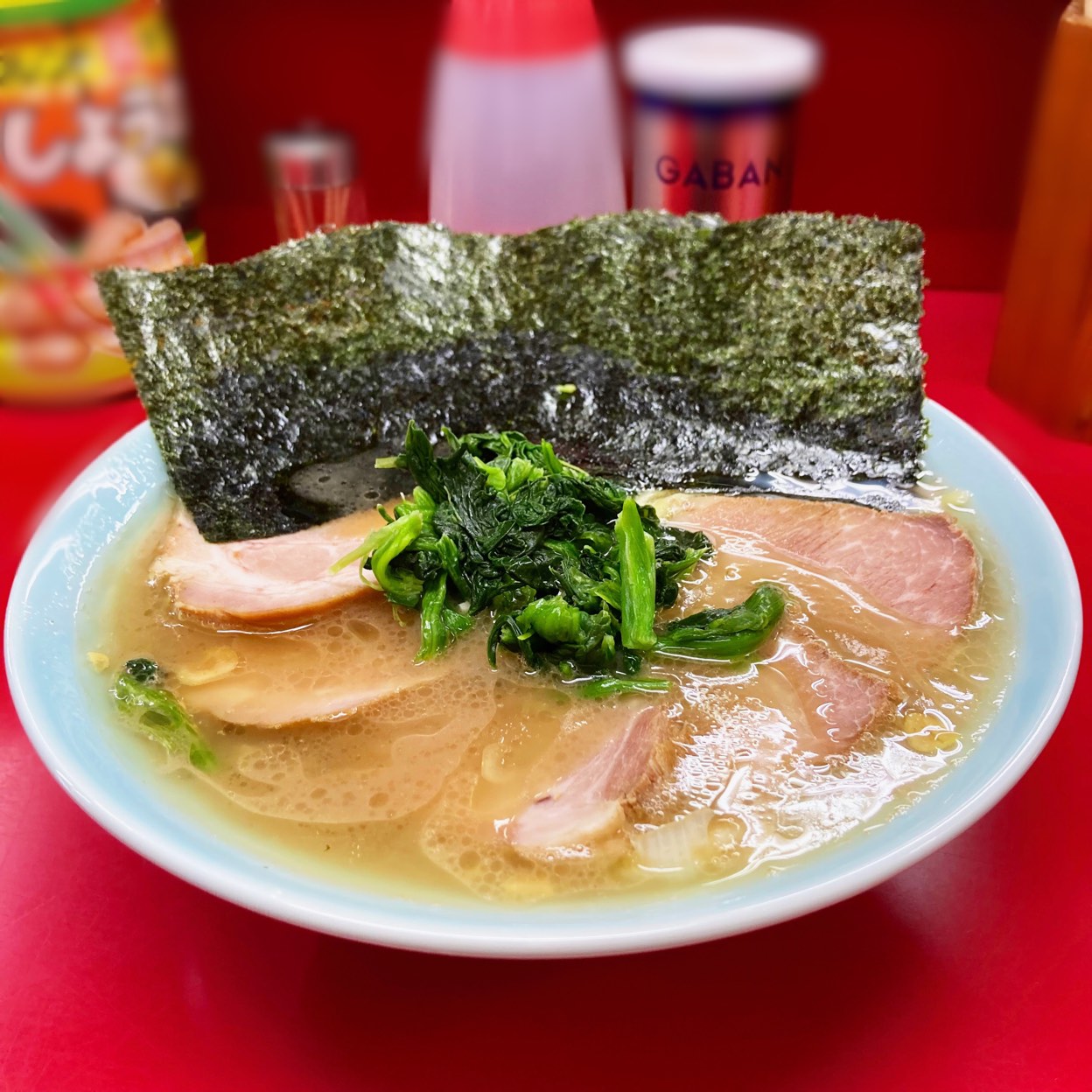 横浜ラーメン末広家