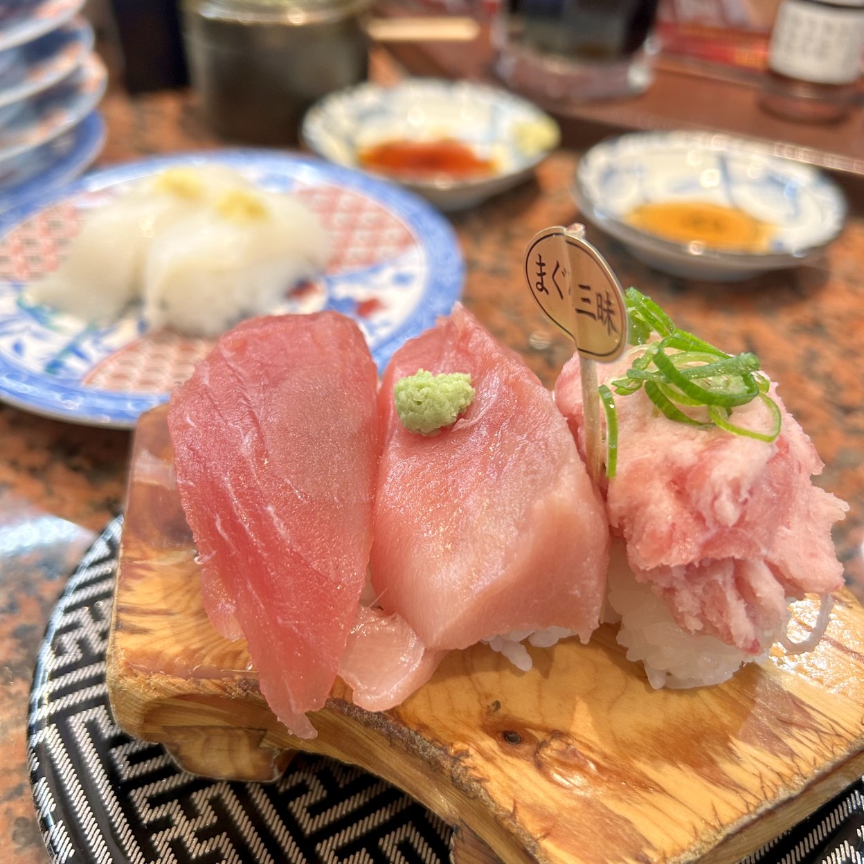 回転 すし 北海道 湖山 店