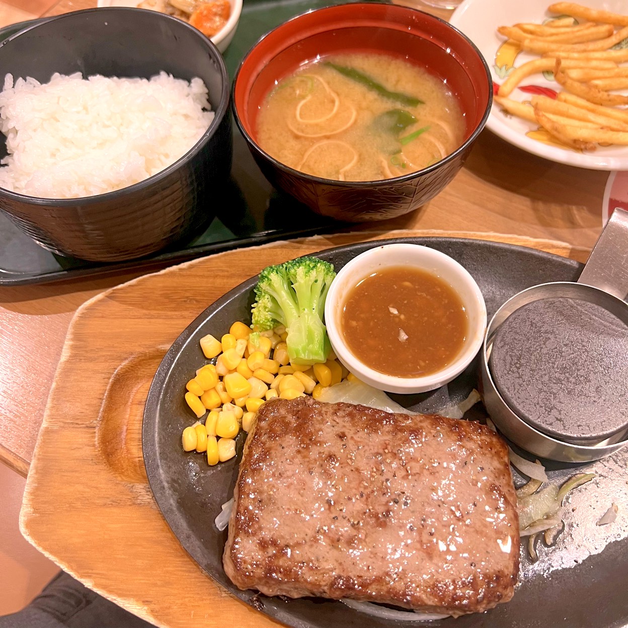 ココス三鷹上連雀店(三鷹/その他グルメ) | ホットペッパーグルメ