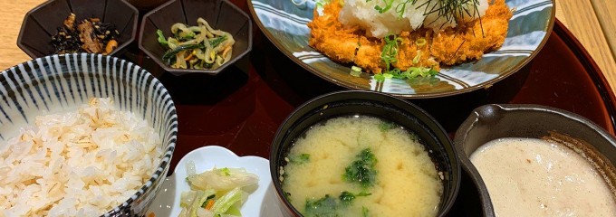 とろろや プライムツリー赤池店